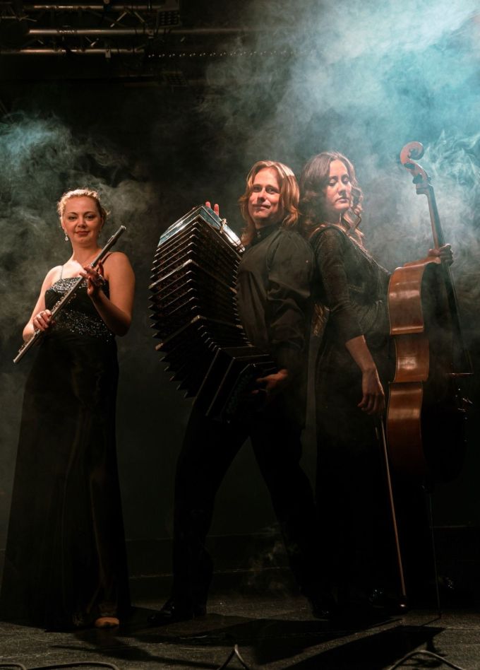 Hoffmann Trio. Сияние чистого разума, Светлогорск