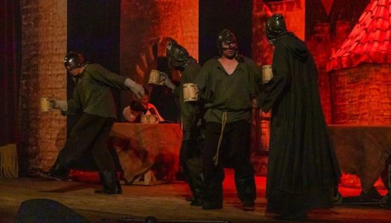 Музыкальный спектакль «Трудно быть Богом»