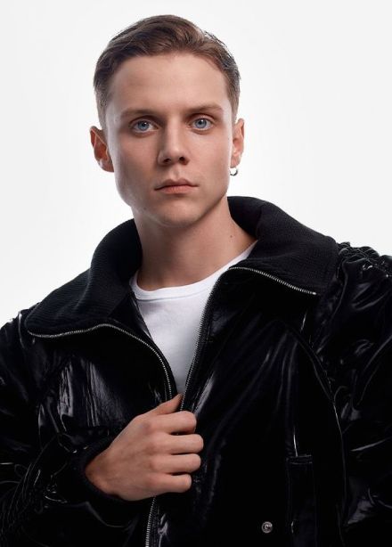 Ваня Дмитриенко