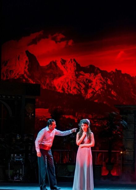 Спектакль «Дикарь»