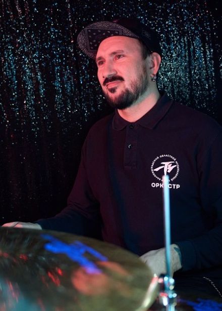 Квартирник «По обе стороны кулис»