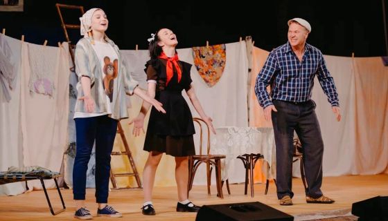 Спектакль «Любовь и голуби», Светлогорск